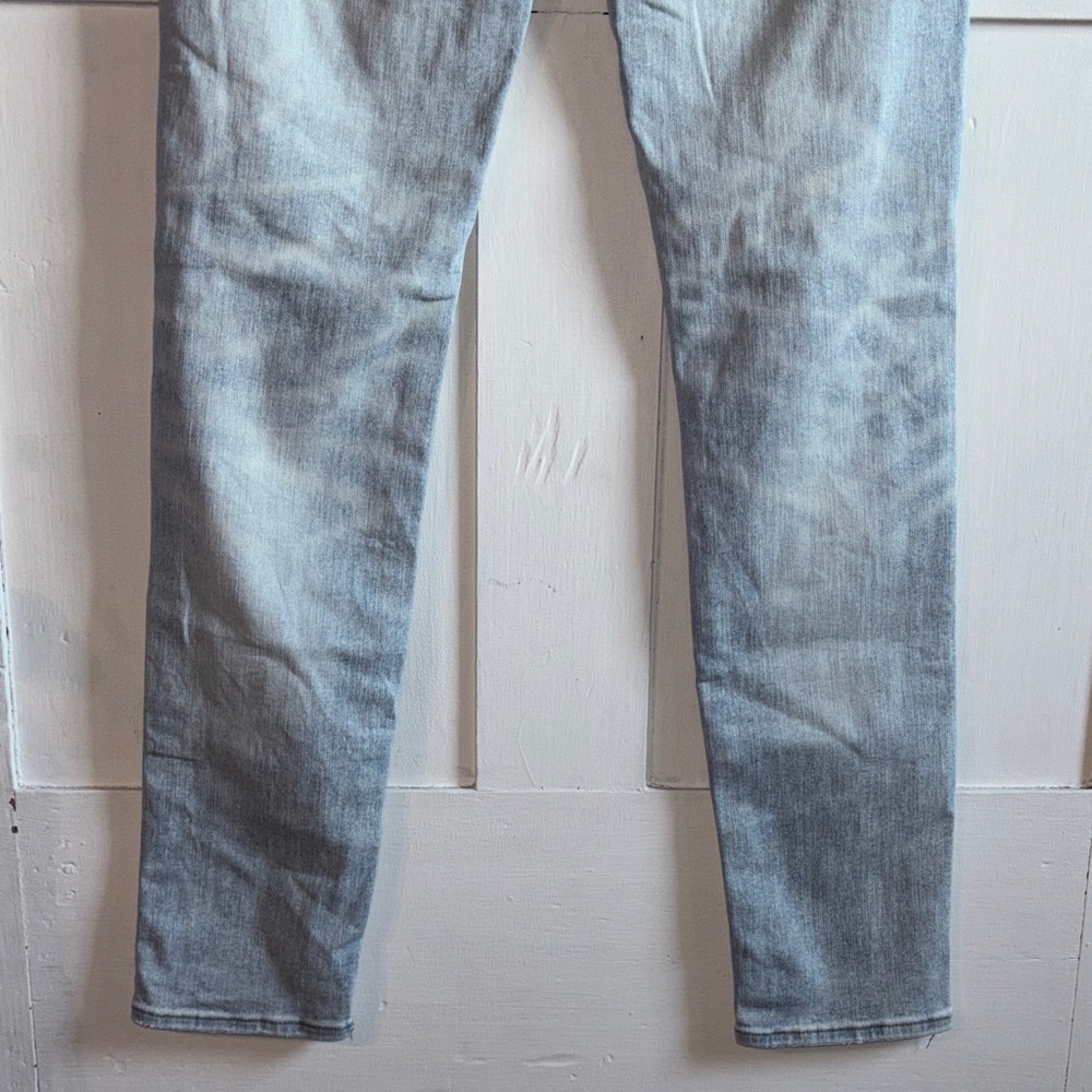 American Eagle Outfitters Light Blue Skinny Jeans - Picture 8 of 11